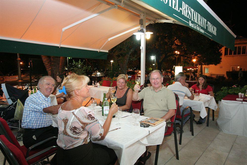 Hotel Trogir Bagian luar foto