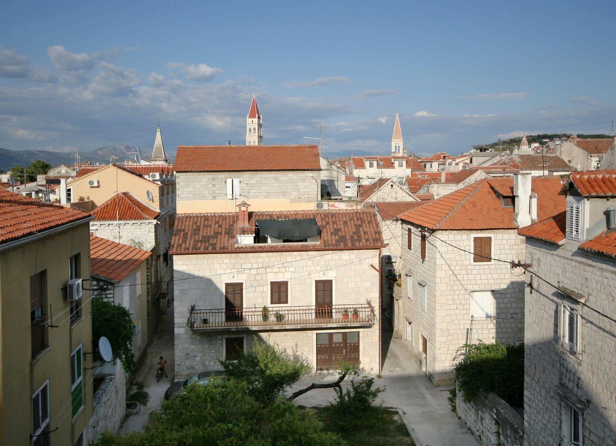 Hotel Trogir Bagian luar foto